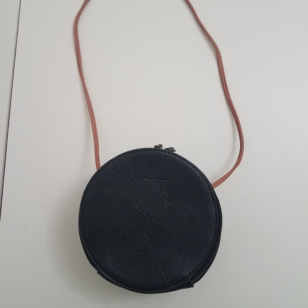 SALE! $10 Round Black Crossbody Bag - Picture 9 of 10